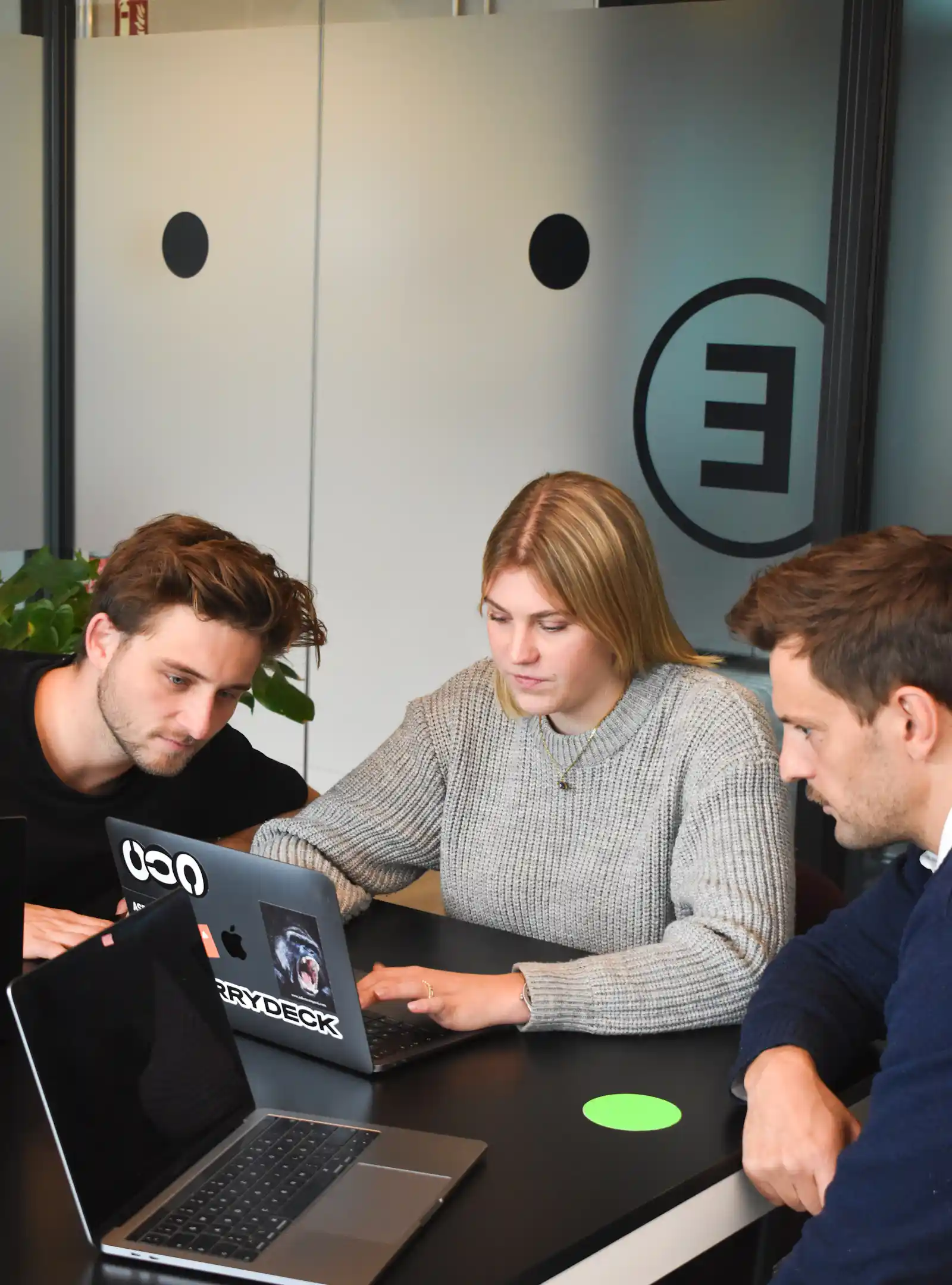 Free Youtube Interview for Entrepreneurs — Gain Media Exposure For Your Product